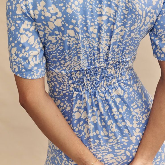 Marks&Spencer Printed V-Neck Midi Tea-Dress - Picture 2 of 6